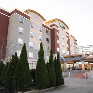 https://holiday-inn-express-maspeth.us-newyorkcity.com